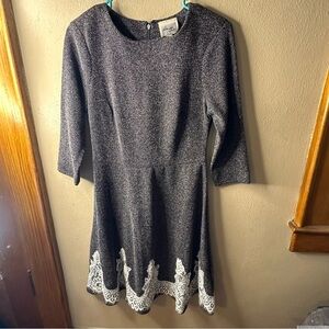 Womens Size 6 Beige By Eci Gray Knee High Dress With Floral Design